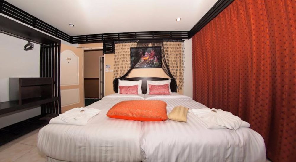 Cool Sea House Hotel Patong Екстериор снимка