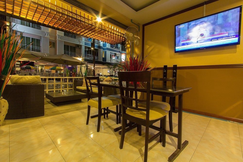Cool Sea House Hotel Patong Екстериор снимка