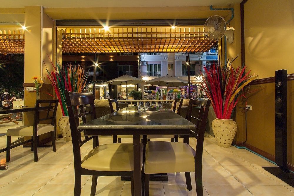Cool Sea House Hotel Patong Екстериор снимка