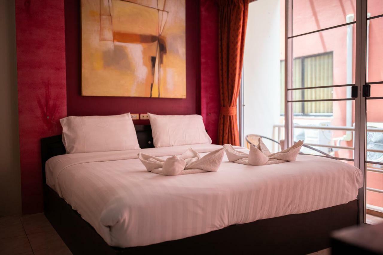 Cool Sea House Hotel Patong Екстериор снимка