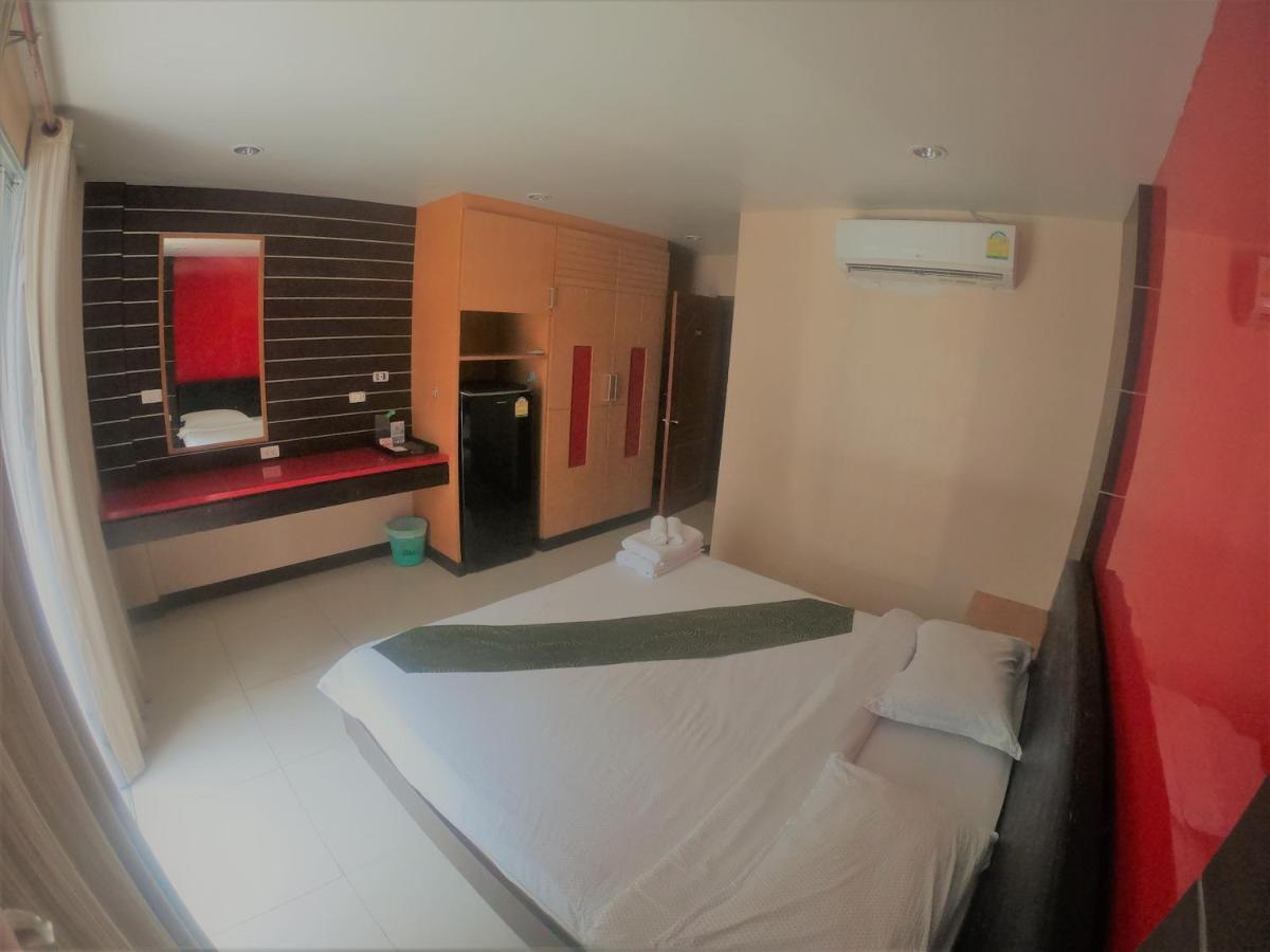 Cool Sea House Hotel Patong Екстериор снимка