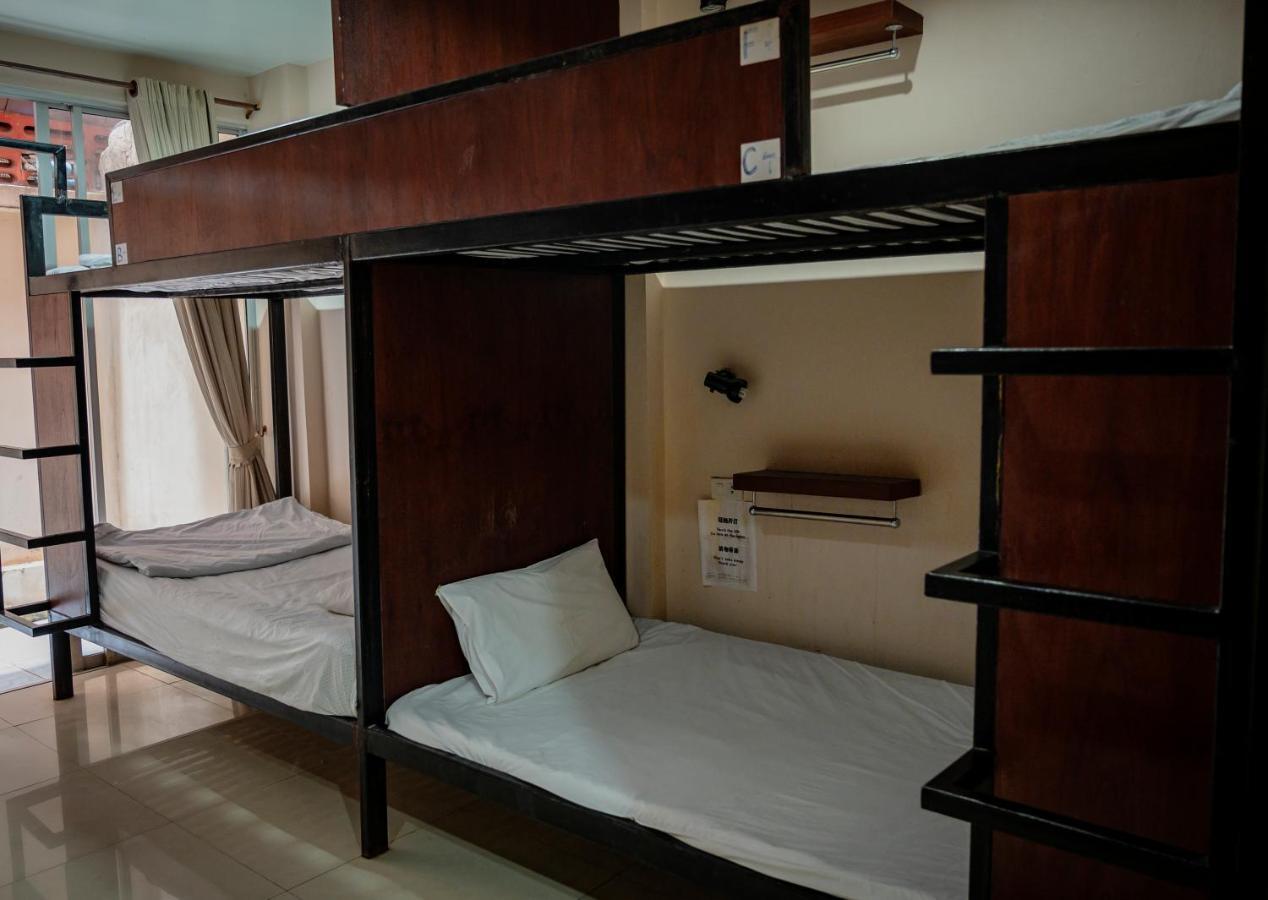 Cool Sea House Hotel Patong Екстериор снимка